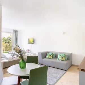 Apartment Nest - With Garden 
