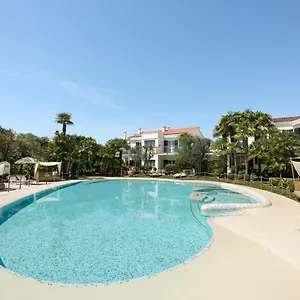 https://residence-villa-carlotta.hotelinveneto.com